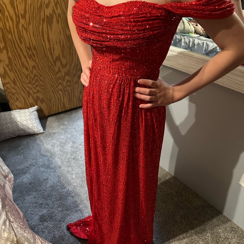 Elegant Red Off-Shoulder Dress FIRE!
